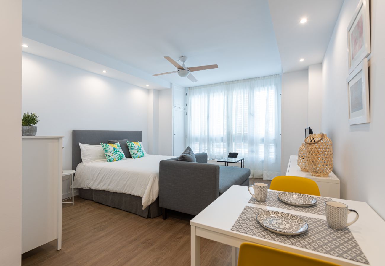 Apartamento en Las Palmas de Gran Canaria - HomeForGuest Acogedor apartamento junto a Las Canteras Apartamento en Las Palmas de Gran Canaria - HomeForGuest Acogedor apartamento junto a Las Canteras