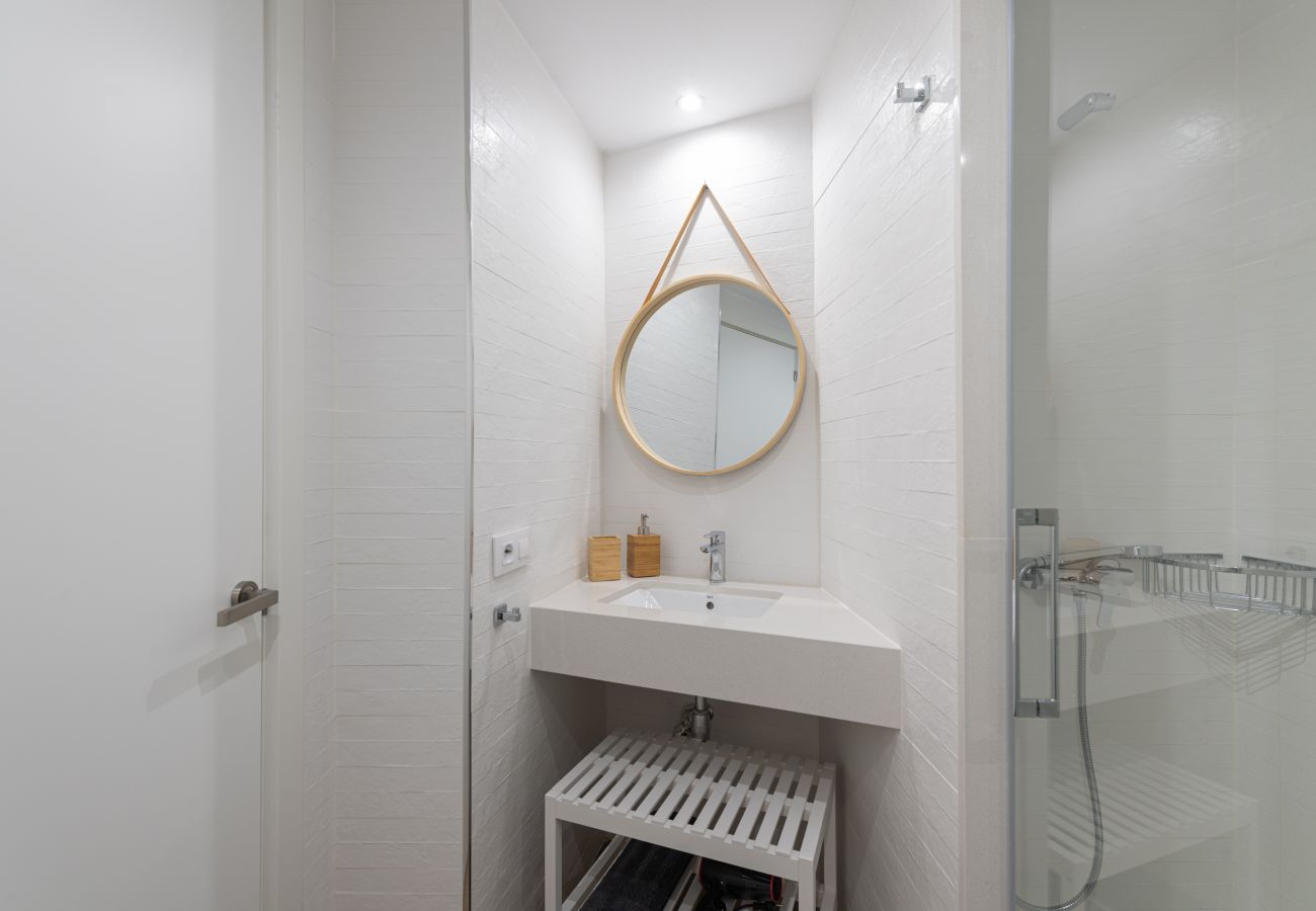 Apartamento en Las Palmas de Gran Canaria - HomeForGuest Acogedor apartamento junto a Las Canteras Apartamento en Las Palmas de Gran Canaria - HomeForGuest Acogedor apartamento junto a Las Canteras