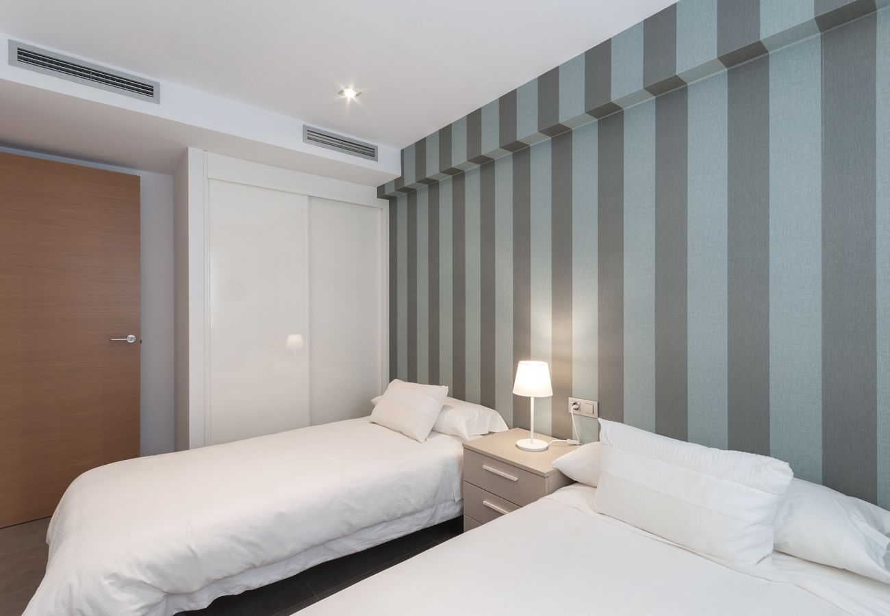 Apartamento en Playa de Gandía - LUJOSO DÚPLEX SOLO FAMILIAS PRIMERA LÍNEA DE PLAYA - alquiler solo familias