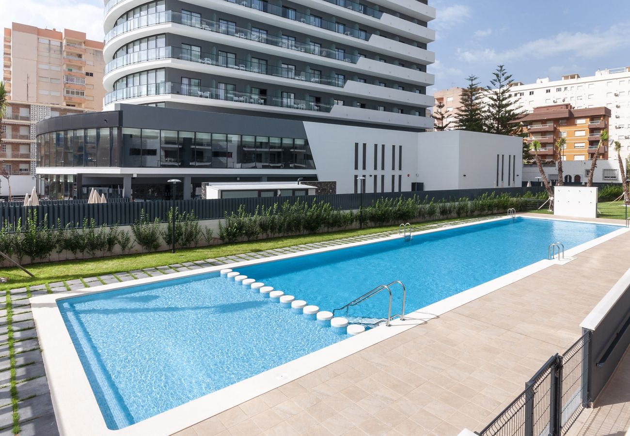 Apartamento en Playa de Gandía - Nuevo Apartamento a escasos metros del Mar-ALQUILER SOLO FAMILIAS