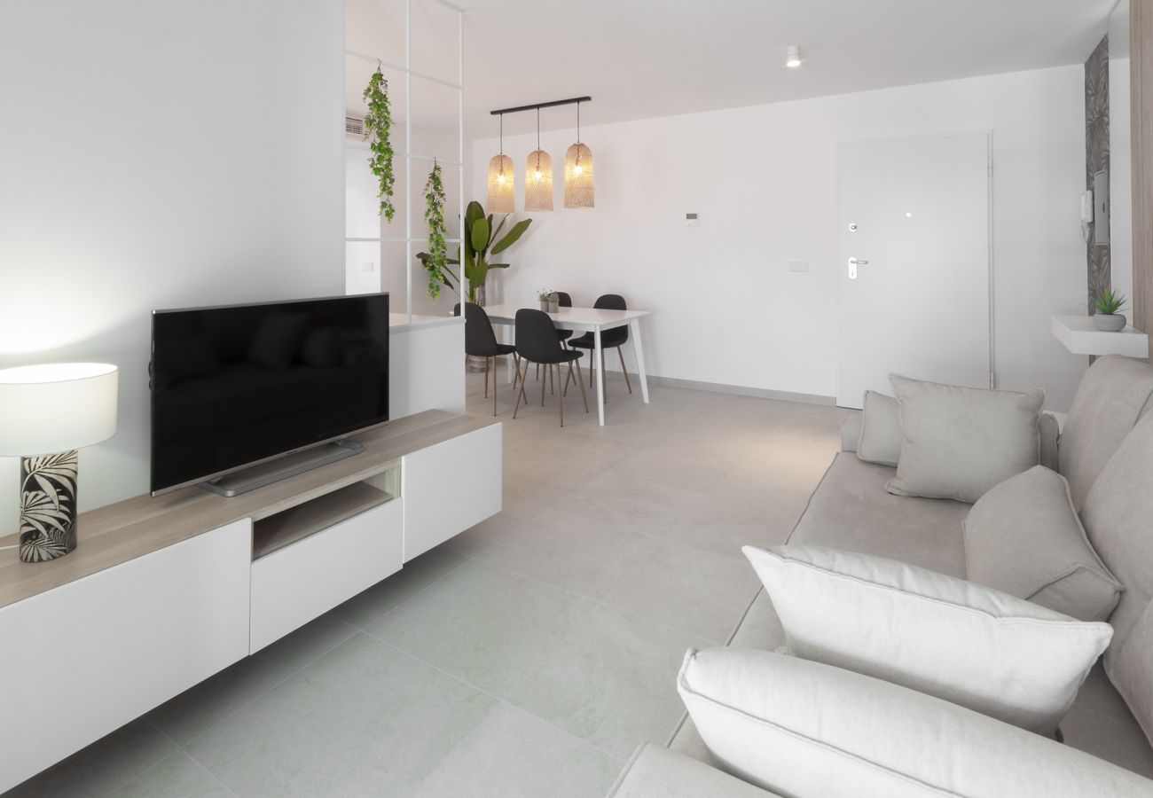 Apartamento en Playa de Gandía - Nuevo Apartamento a escasos metros del Mar-ALQUILER SOLO FAMILIAS