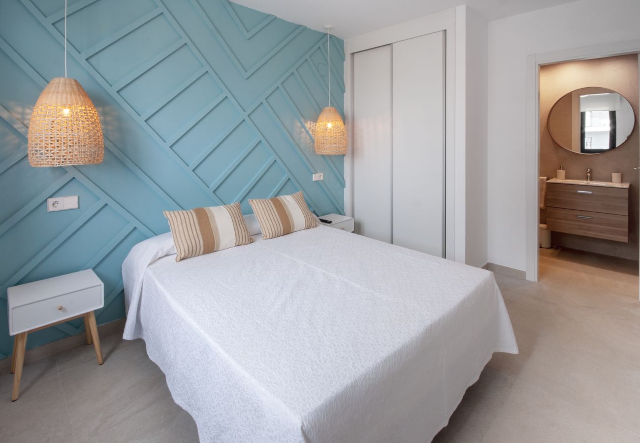 Apartamento en Playa de Gandía - Nuevo Apartamento a escasos metros del Mar-ALQUILER SOLO FAMILIAS