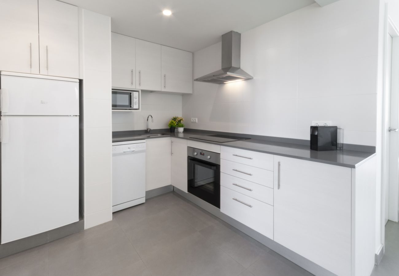 Apartamento en Playa de Gandía - Vacaciones inolvidables frente al mar. Todo reformado. SOLO FAMILIAS