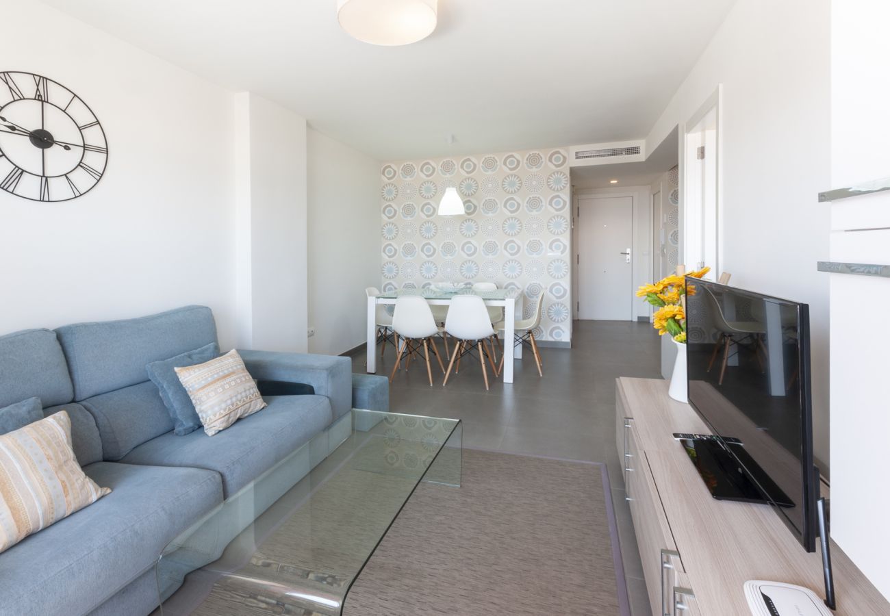 Apartamento en Playa de Gandía - Vacaciones inolvidables frente al mar. Todo reformado. SOLO FAMILIAS