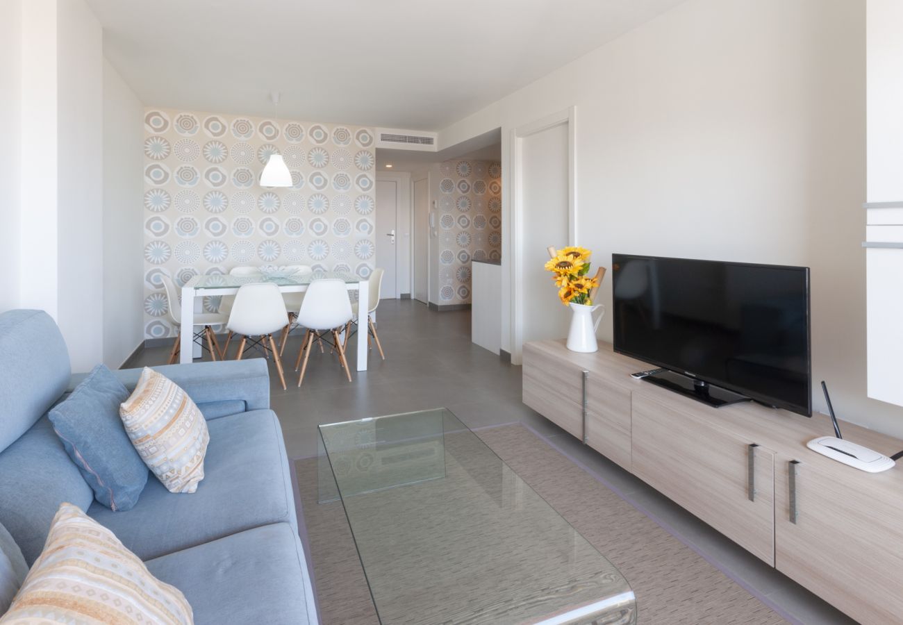 Apartamento en Playa de Gandía - Vacaciones inolvidables frente al mar. Todo reformado. SOLO FAMILIAS