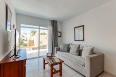 Apartamento en Corralejo - HomeForGuest Apartamento 1 con terraza y piscina en Corralejo