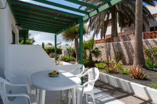 Apartamento en Corralejo - Apartamento con piscina y terraza a 1min de la Playa