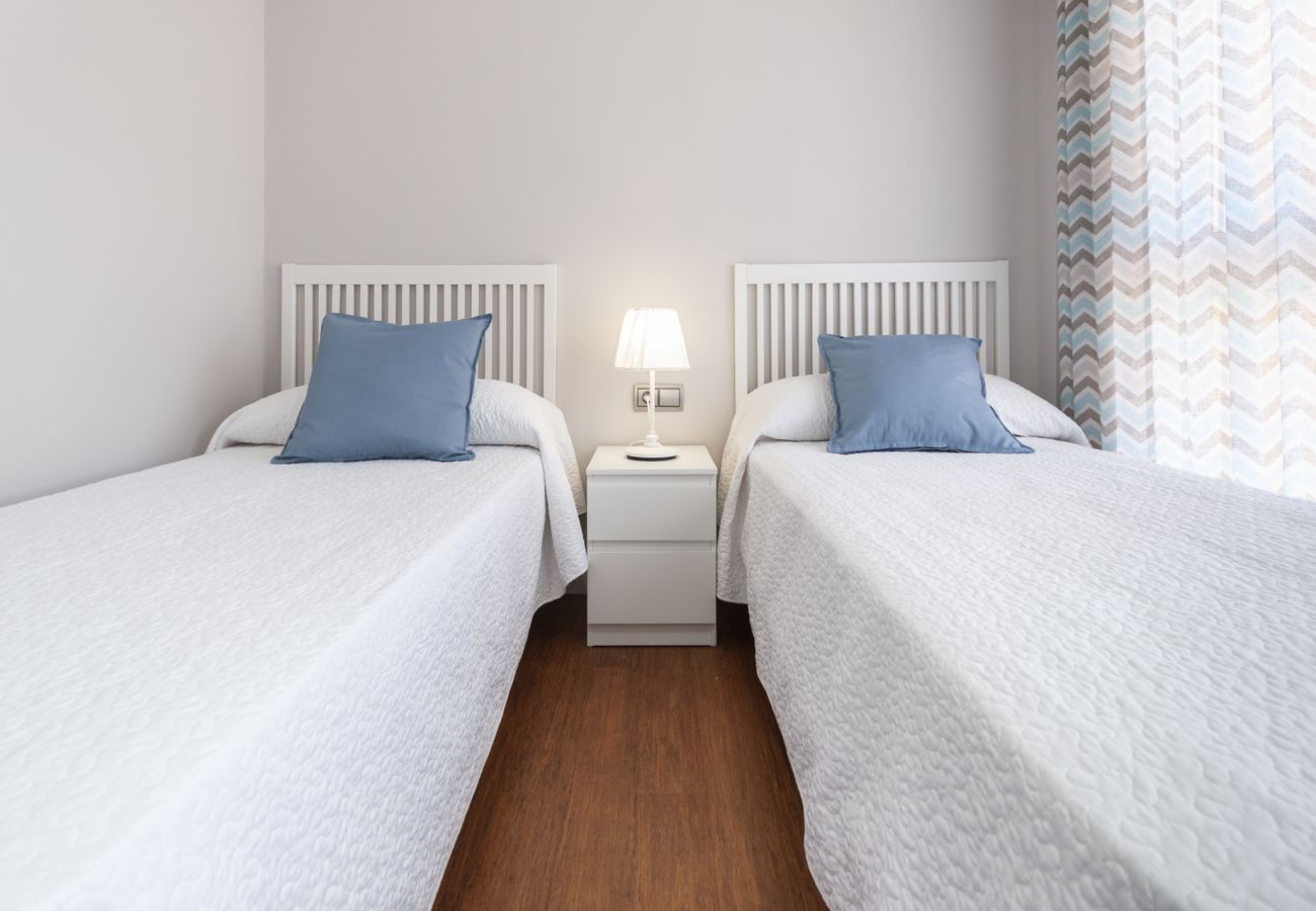 Apartamento en Playa de Gandía - Maravilloso Apartamento Frontal al Mar-ALQUILER SOLO FAMILIAS