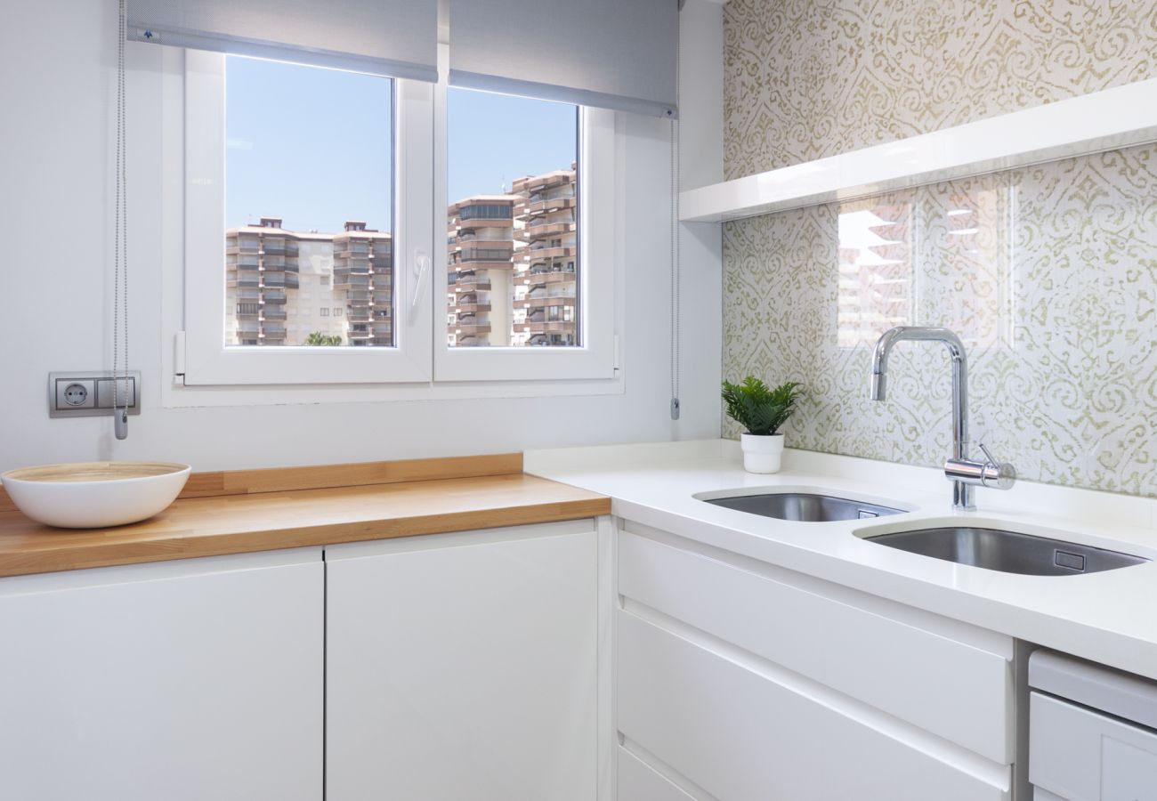 Apartamento en Playa de Gandía - Maravilloso Apartamento Frontal al Mar-ALQUILER SOLO FAMILIAS