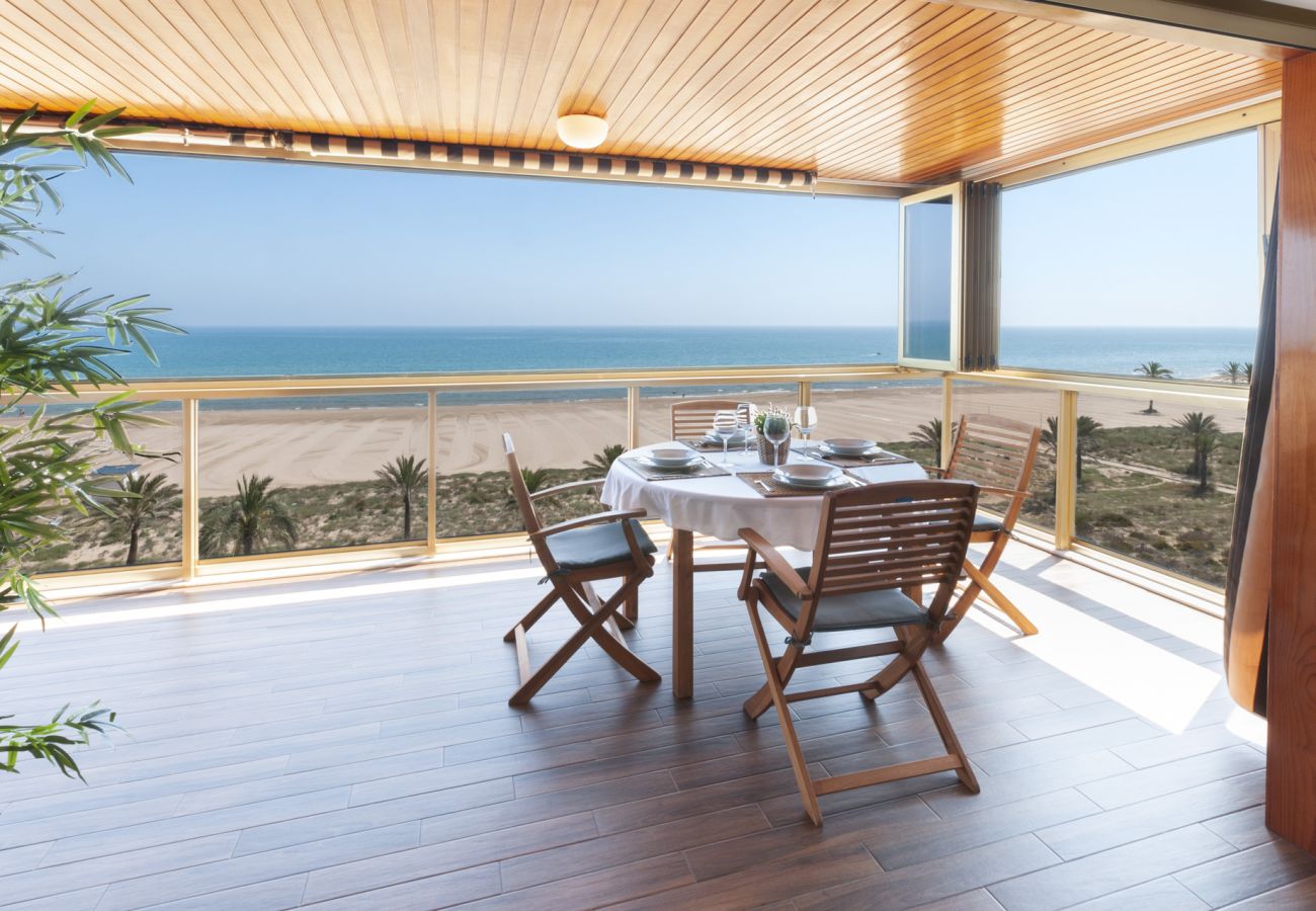 Apartamento en Playa de Gandía - Maravilloso Apartamento Frontal al Mar-ALQUILER SOLO FAMILIAS
