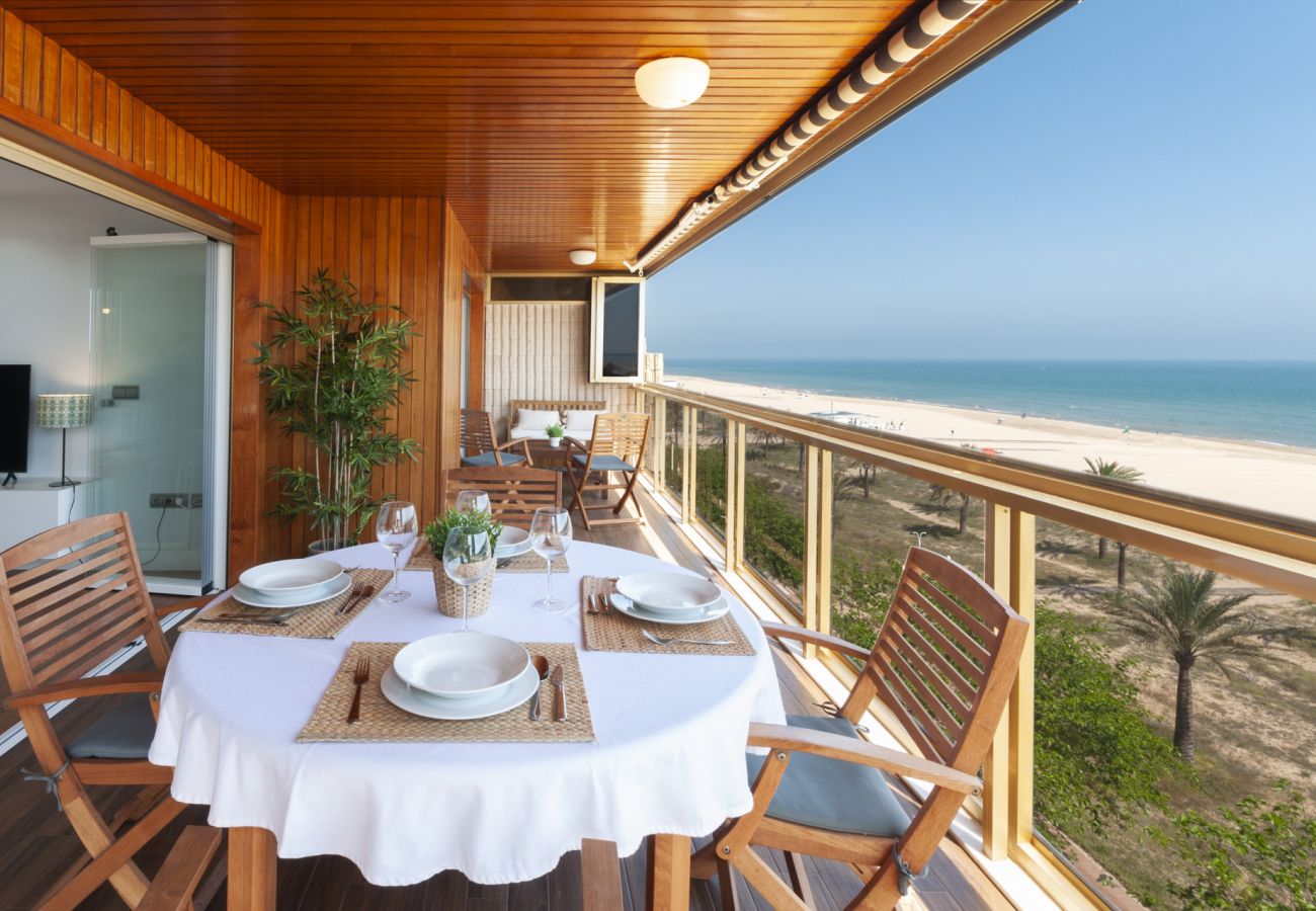 Apartamento en Playa de Gandía - Maravilloso Apartamento Frontal al Mar-ALQUILER SOLO FAMILIAS