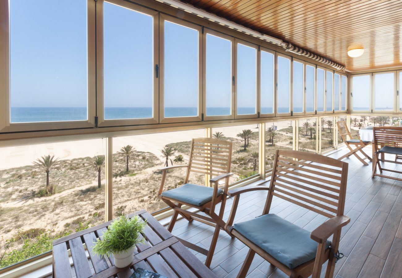 Apartamento en Playa de Gandía - Maravilloso Apartamento Frontal al Mar-ALQUILER SOLO FAMILIAS