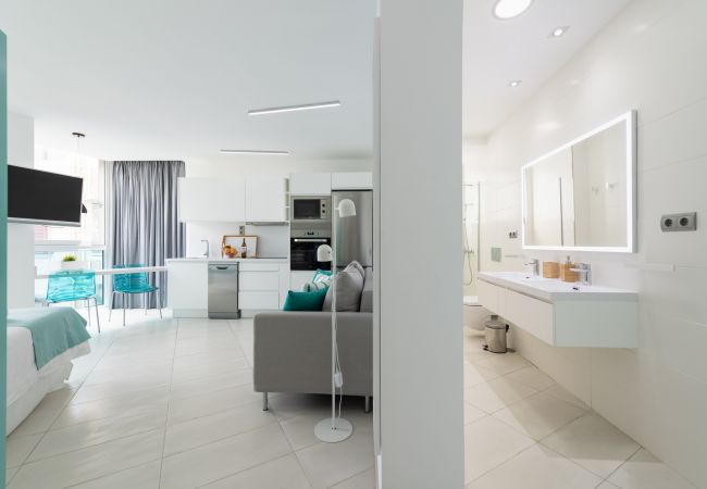 Estudio en Las Palmas de Gran Canaria - Edison Building 203 By CanariasGetaway  Estudio en Las Palmas de Gran Canaria - Edison Building 203 By CanariasGetaway