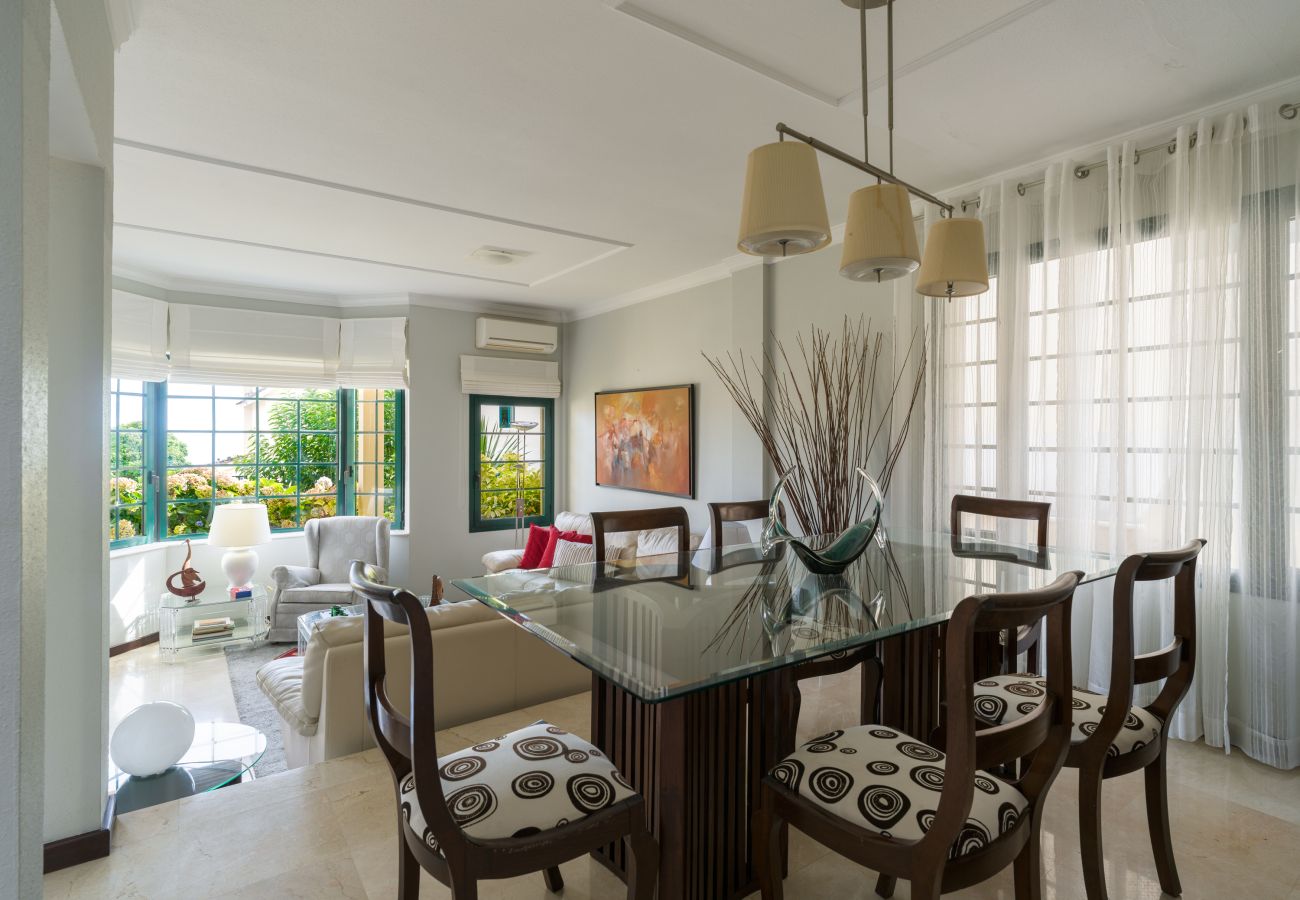 Casa en Santa Brígida - House with cozy garden BBQ 