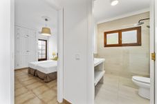 Villa en Tías - Villa 22; piscina, vistas al mar, aire acondicionado, hasta seis personas. 