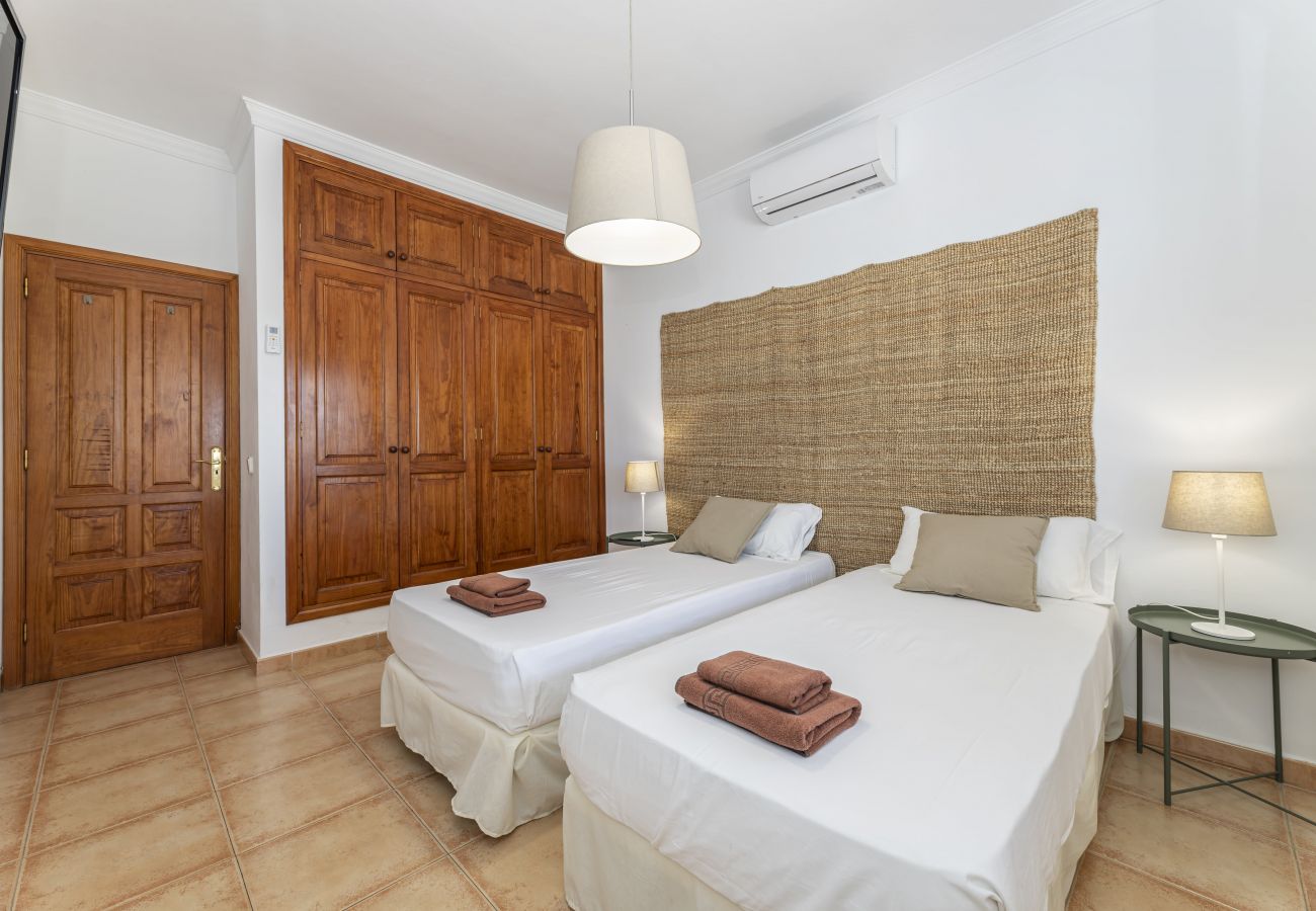 Villa en Tías - Villa 21, lujosa villa con piscina climatizada  Villa en Tías - Villa 21, lujosa villa con piscina climatizada