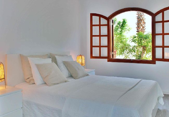 Apartamento en Playa Honda - Playa Honda Home, a dos a pie minutos de la playa 