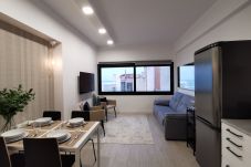 Apartamento en Las Palmas de Gran Canaria - HomeForGuest Apartamento Moderno con vistas directas a Las Canteras