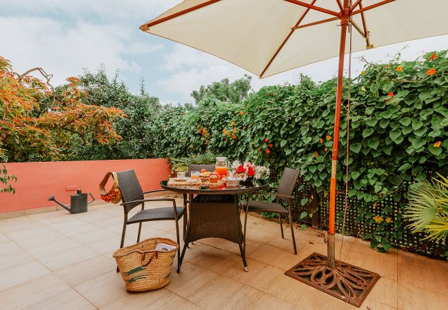 Casa rural en Tacoronte - HomeForGuest Casa Rural El Laurel con terraza y amplios jardines Casa rural en Tacoronte - HomeForGuest Casa Rural El Laurel con terraza y amplios jardines