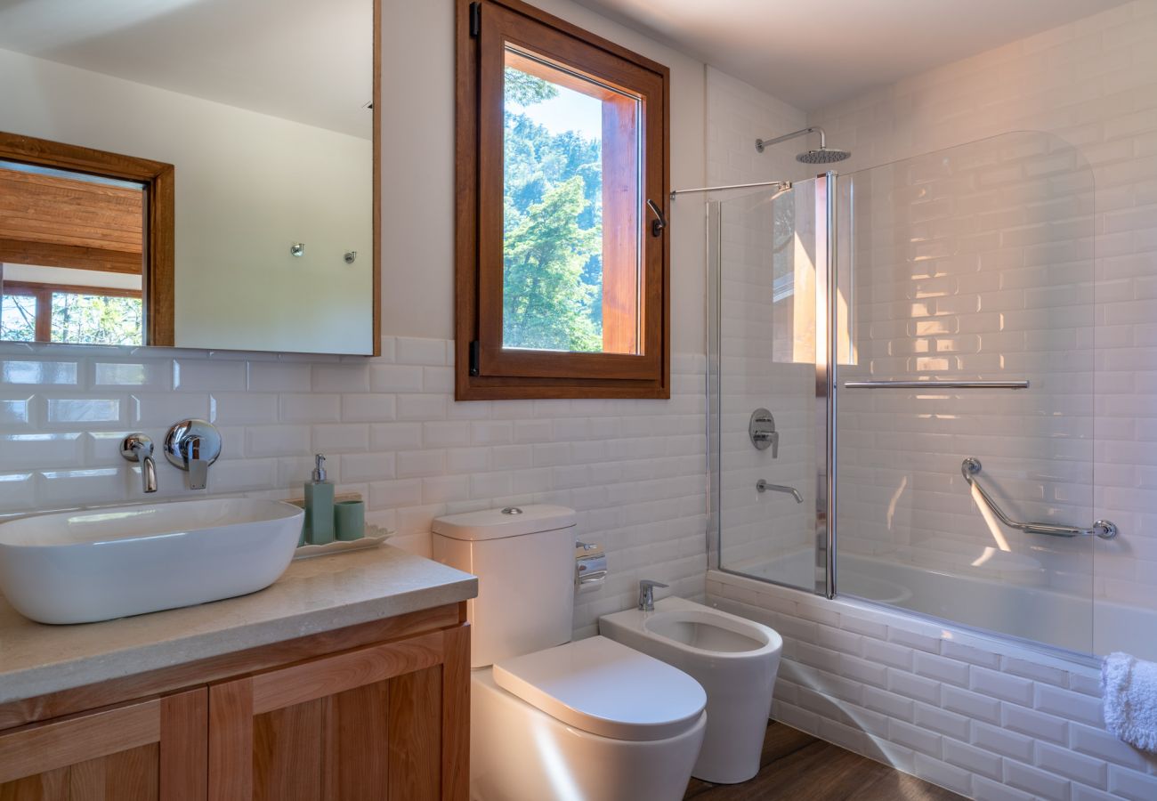 Apartamento en San Carlos de Bariloche - LENGA 2D Apartamento premium Vista + pileta - Arelauquen