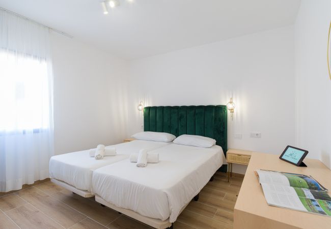 Apartamento en Corralejo - Moderno Apartamento. Piscina y terraza. A pie de playa en Corralejo -Home For Guest Apartamento en Corralejo - Moderno Apartamento. Piscina y terraza. A pie de playa en Corralejo -Home For Guest