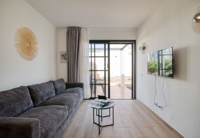 Apartamento en Corralejo - Moderno Apartamento. Piscina y terraza. A pie de playa en Corralejo -Home For Guest Apartamento en Corralejo - Moderno Apartamento. Piscina y terraza. A pie de playa en Corralejo -Home For Guest