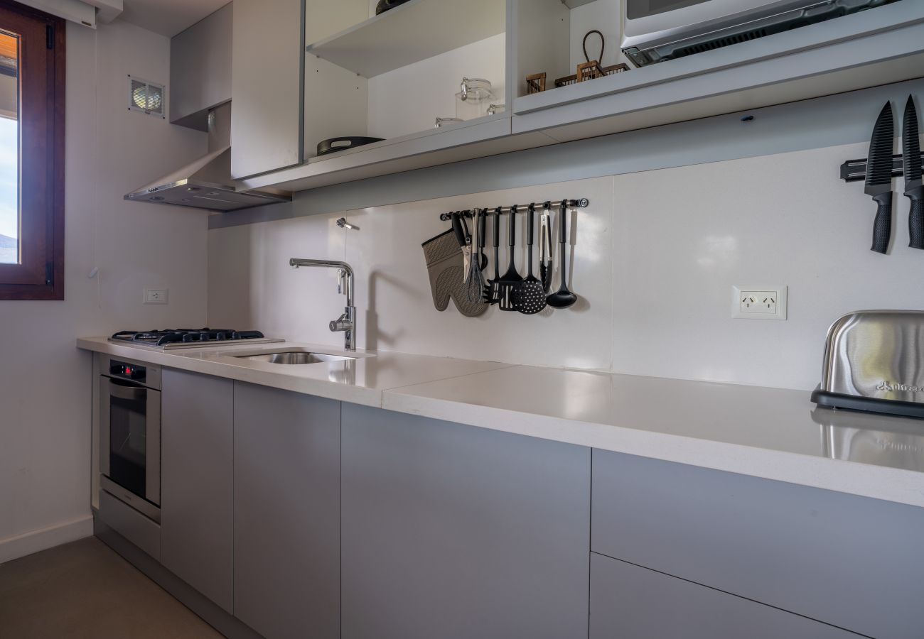 Apartamento en San Carlos de Bariloche - CIPRES 01   Exclusivas vistas al Lago y las montañas 
