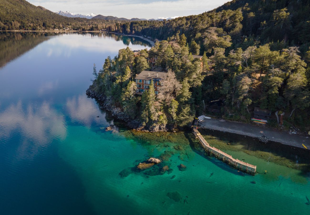 Apartamento en San Carlos de Bariloche - CIPRES 01   Exclusivas vistas al Lago y las montañas 