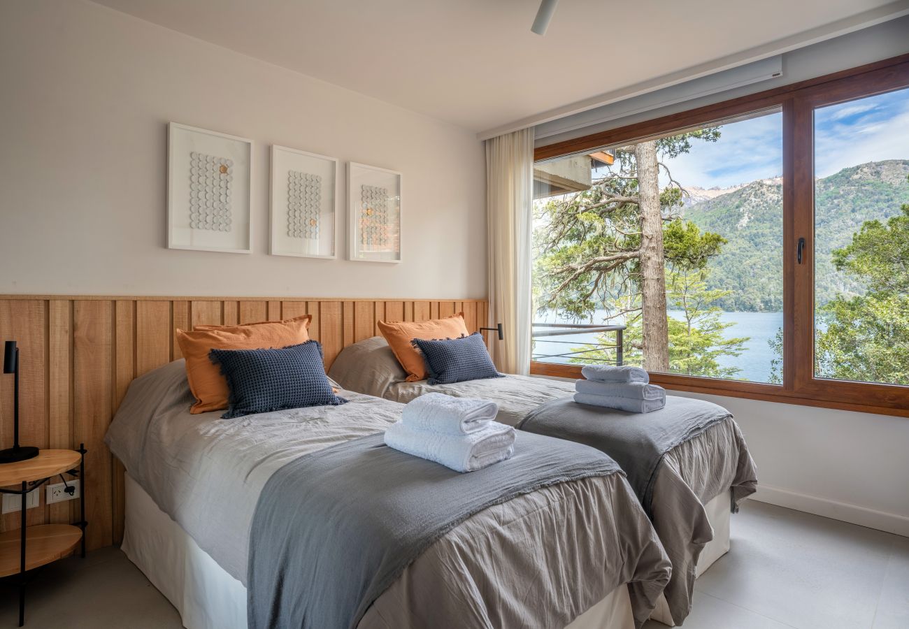 Apartamento en San Carlos de Bariloche - CIPRES 05 Frente al Lago Gutiérrez