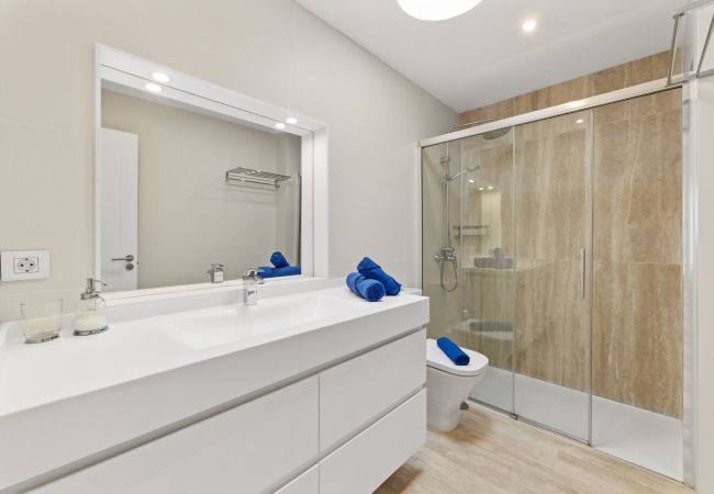 Casa en Playa Honda - Cordel 18 - Dúplex junto al mar en Playa Honda | Lanzarote Casa en Playa Honda - Cordel 18 - Dúplex junto al mar en Playa Honda | Lanzarote