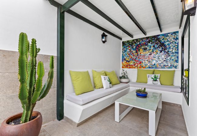 Casa en Playa Honda - Cordel 18 - Dúplex junto al mar en Playa Honda | Lanzarote Casa en Playa Honda - Cordel 18 - Dúplex junto al mar en Playa Honda | Lanzarote