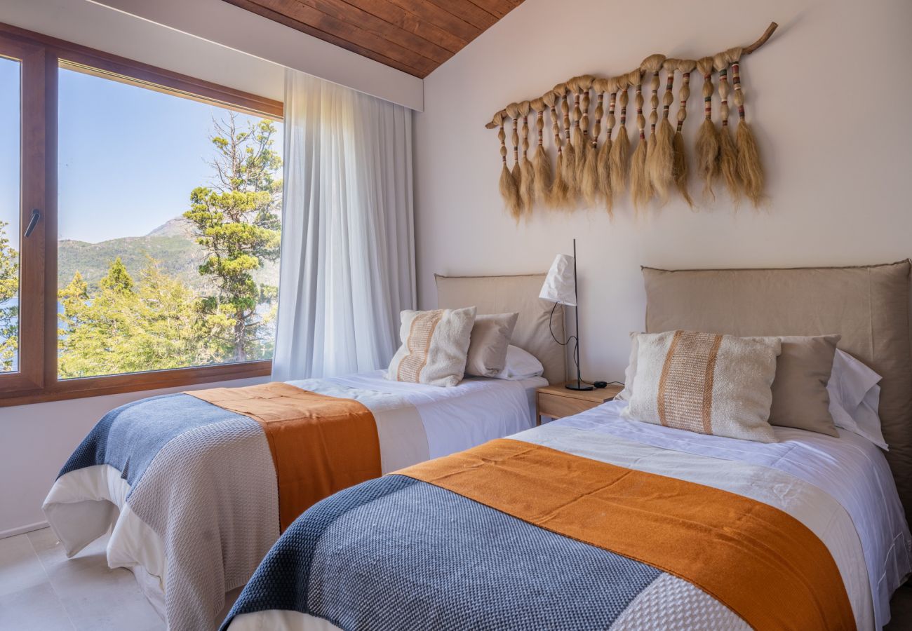 Apartamento en San Carlos de Bariloche - LENGA 2 A Exclusivo departamento con vista al lago