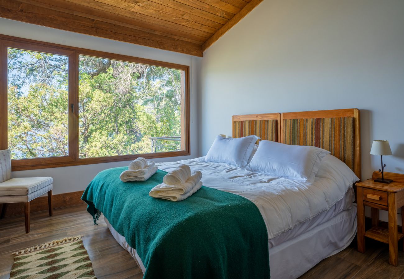 Apartamento en San Carlos de Bariloche - LENGA 2 C Departamento con vista al lago Gutierrez