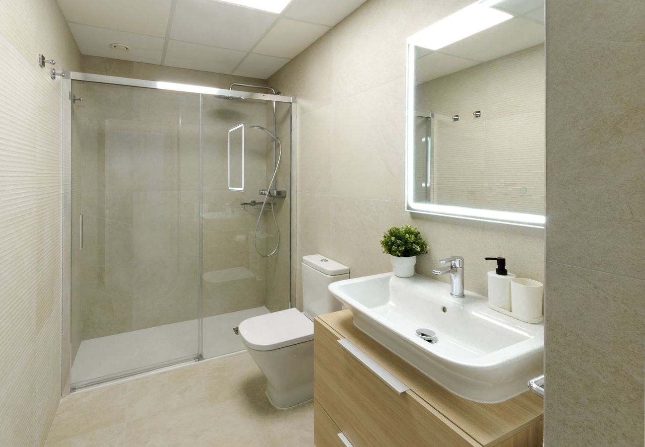 Apartamento en Playa de Gandía - Apartamento a estrenar a escasos metros del Mar-ALQUILER SOLO FAMILIAS