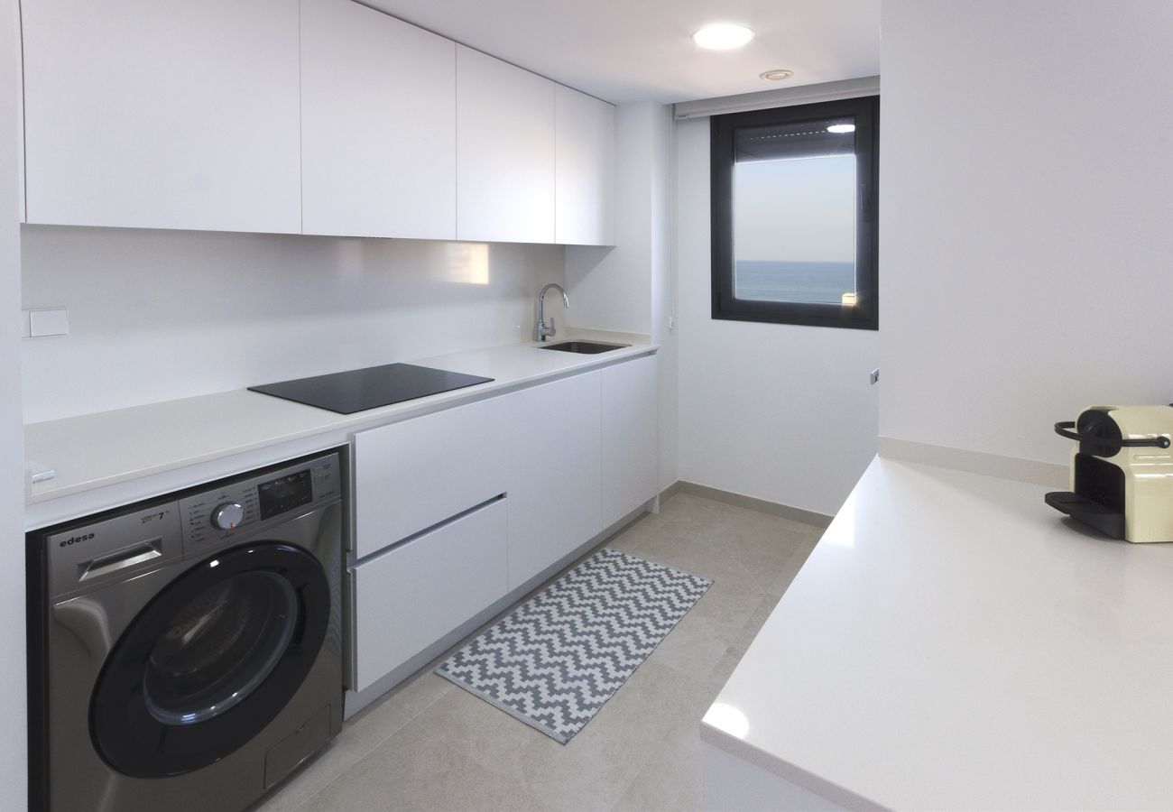 Apartamento en Playa de Gandía - Apartamento a estrenar a escasos metros del Mar-ALQUILER SOLO FAMILIAS