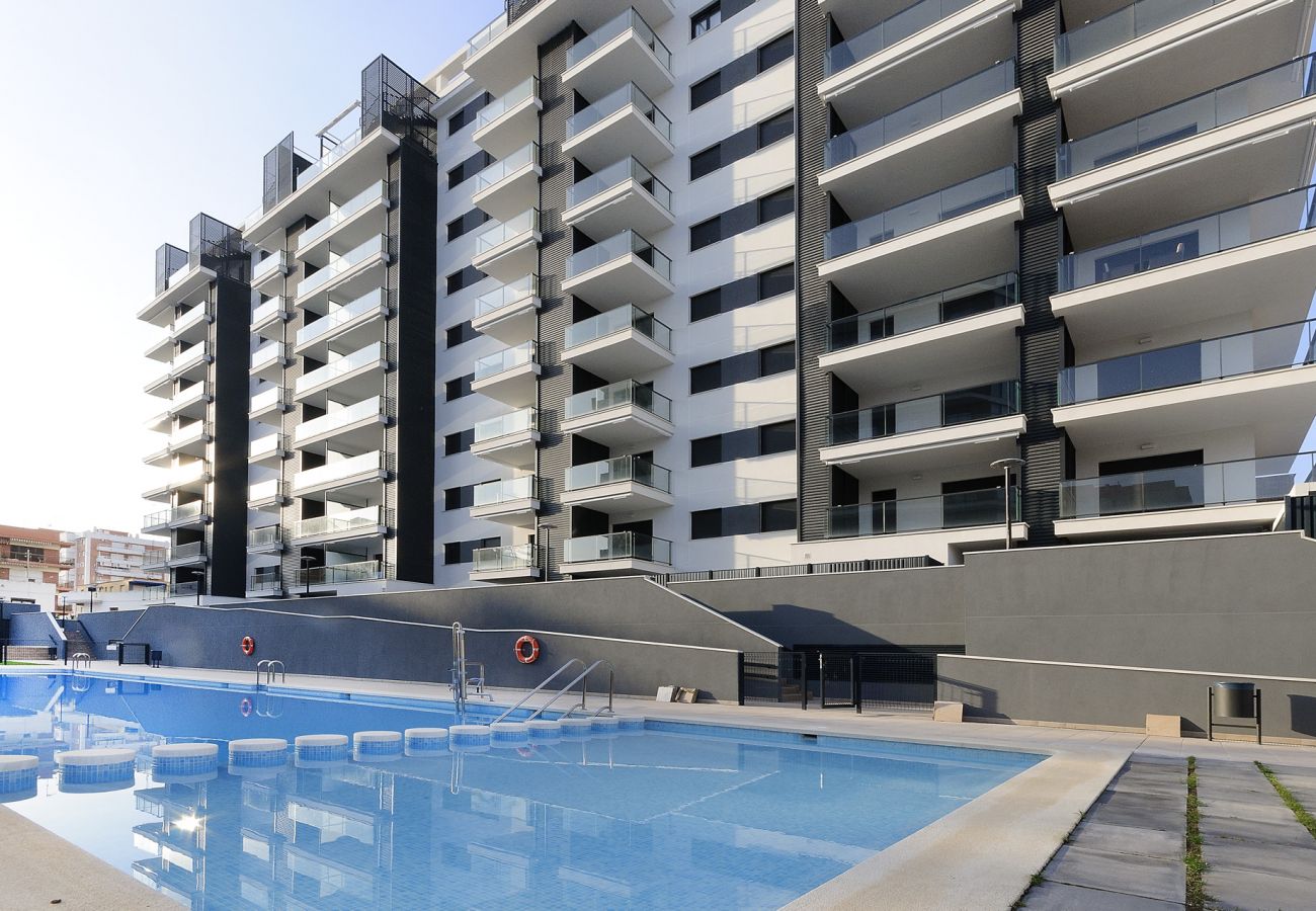 Apartamento en Playa de Gandía - Apartamento a estrenar a escasos metros del Mar-ALQUILER SOLO FAMILIAS