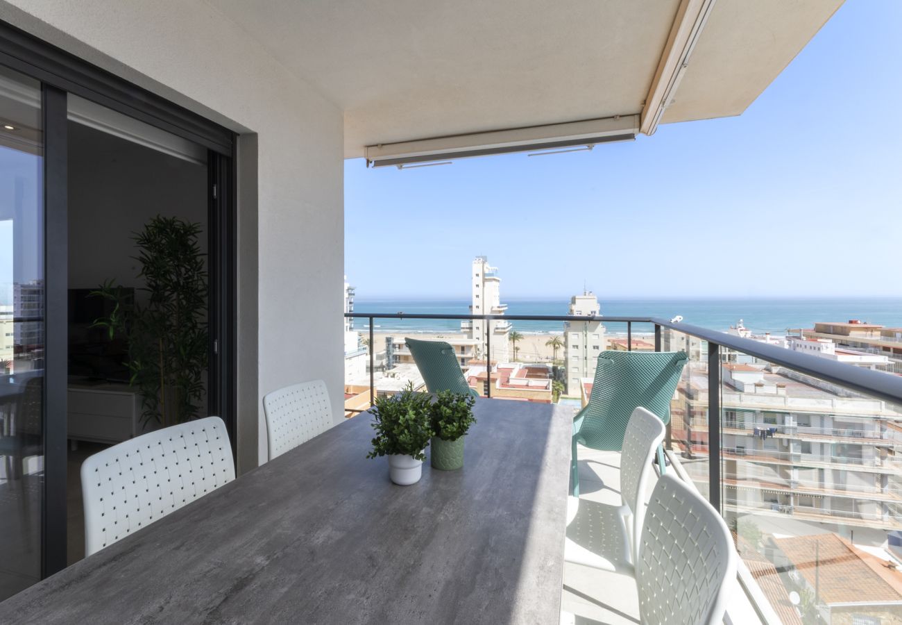 Apartamento en Playa de Gandía - Apartamento a estrenar a escasos metros del Mar-ALQUILER SOLO FAMILIAS