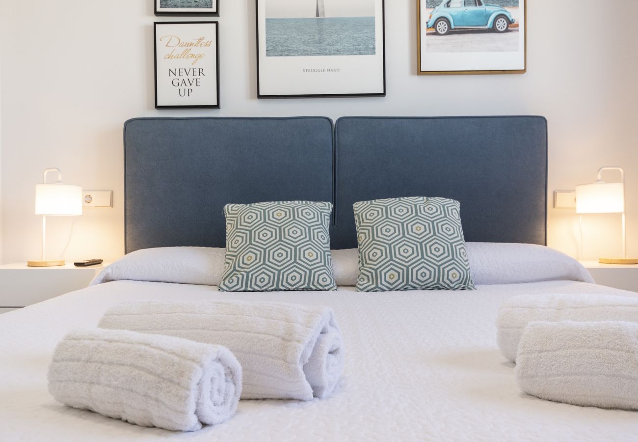 Apartamento en Playa de Gandía - Apartamento a estrenar a escasos metros del Mar-ALQUILER SOLO FAMILIAS