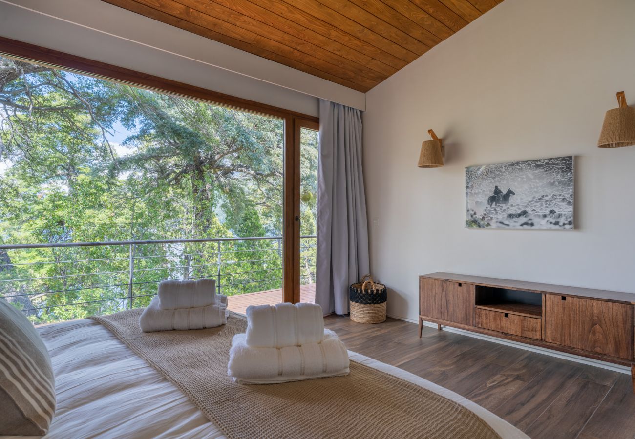 Apartamento en San Carlos de Bariloche - LENGA 2 B Vista al lago, playa y pileta