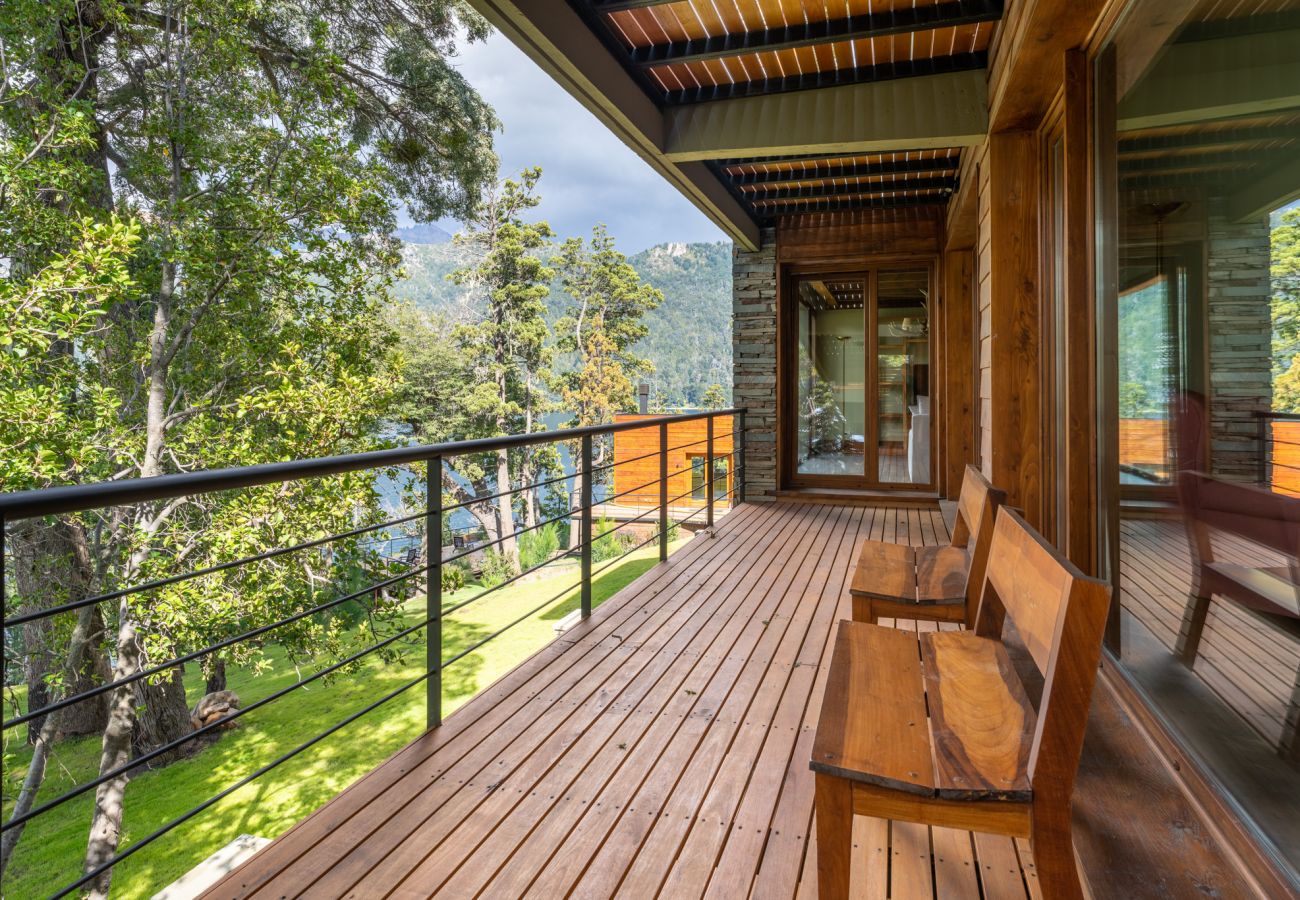 Apartamento en San Carlos de Bariloche - LENGA 1 B  Depto con vista lago y montañas