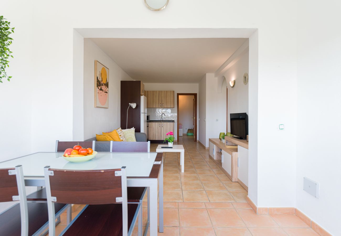 Apartamento en Antigua - Fuerteventura - HomeForGuest Amplio apartamento con terraza y piscina