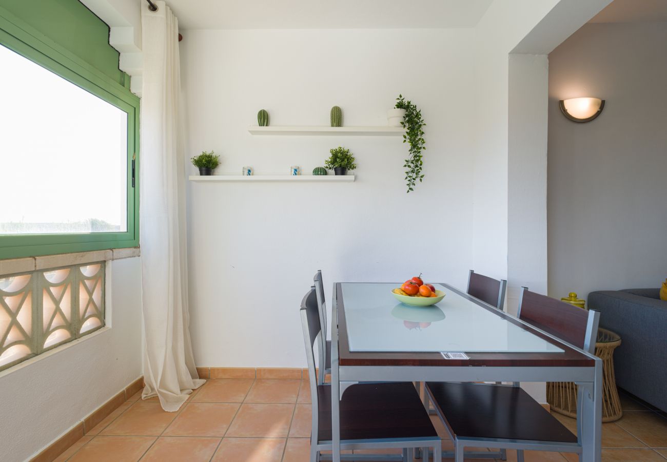 Apartamento en Antigua - Fuerteventura - HomeForGuest Amplio apartamento con terraza y piscina