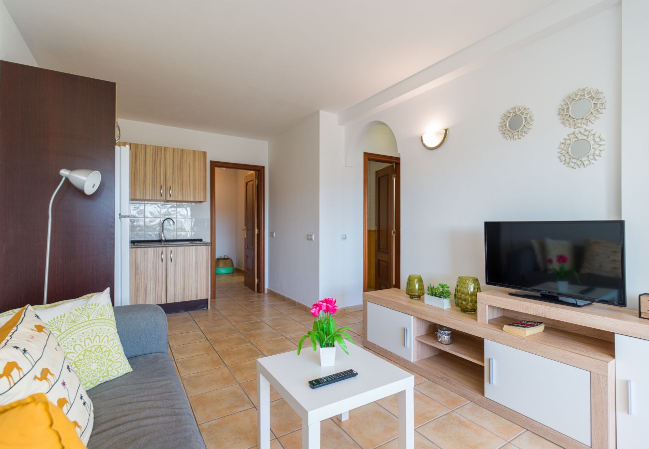 Apartamento en Antigua - Fuerteventura - HomeForGuest Amplio apartamento con terraza y piscina