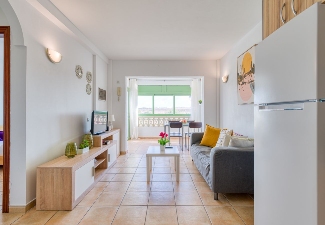 Apartamento en Antigua - Fuerteventura - HomeForGuest Amplio apartamento con terraza y piscina