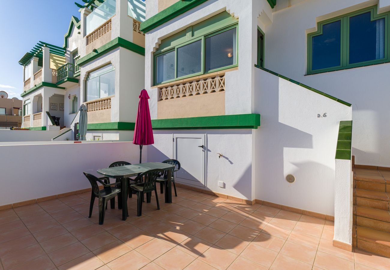 Apartamento en Antigua - Fuerteventura - HomeForGuest Amplio apartamento con terraza y piscina