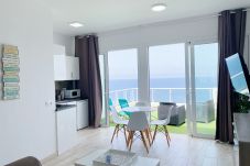 Estudio en Gáldar - HomeForGuest Apartamento con impresionantes vistas al mar y terraza