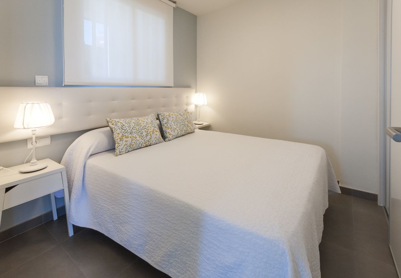 Apartamento en Playa de Gandía - Fabuloso apartamento reformado con vistas al mar. SOLO FAMILIAS