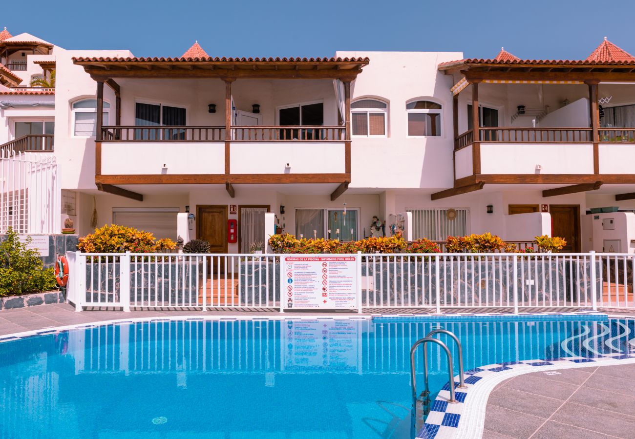 Apartamento en Adeje - HomeForGuest APARTAMENTO CON PISCIN A A 50M DEL MAR EN LA CALETA 