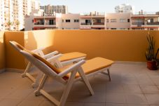 Apartamento en Los Cristianos - HomeForGuest Ático Martina con terraza en Los Cristianos