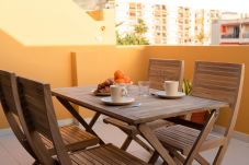 Apartamento en Los Cristianos - HomeForGuest Ático Martina con terraza en Los Cristianos